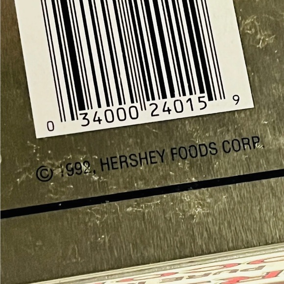 Vintage Hersey Chocolate Collectible Tin Box 1992 Edition 2 Great Gift Ideas - Picture 7 of 7